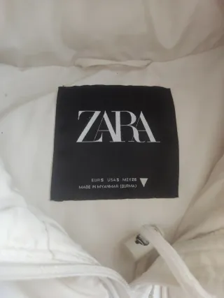 Cazadora Zara acolchada con capucha