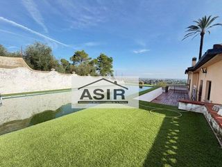 Casa adosada en venta en Zona Urbanizaciones en Alzira