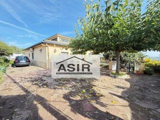 Casa adosada en venta en Zona Urbanizaciones en Alzira