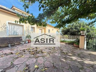 Casa adosada en venta en Zona Urbanizaciones en Alzira