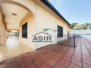 Casa adosada en venta en Zona Urbanizaciones en Alzira