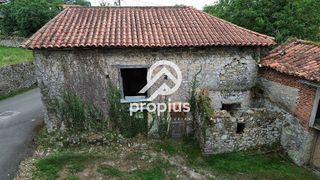 Casa adosada en venta en Celorio-Poó-Parres en Llanes