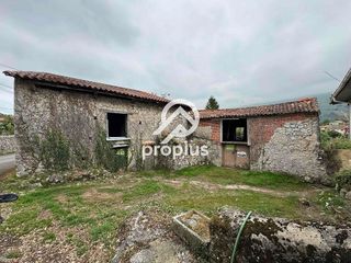 Casa adosada en venta en Celorio-Poó-Parres en Llanes