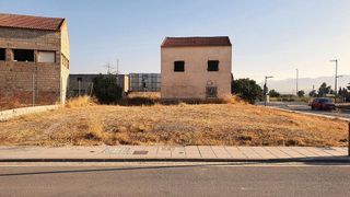 Terreno en venta en Casco Histórico en Churriana de la Vega