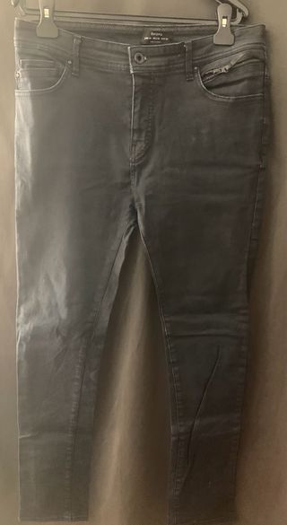 Pantalón vaquero Bershka Bsk azul marino talla 42