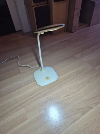 Lámpara Escritorio LED Articulada Blanca