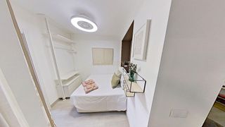 Piso en venta en La Goleta - San Felipe Neri en Málaga