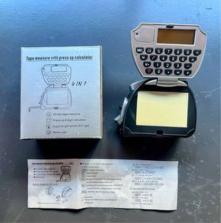 Cinta métrica 4 en 1 con calculadora