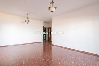Piso en venta en Cortadura - Zona Franca  en Cádiz