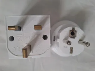 Adaptador Enchufe Eveready 3 Pines