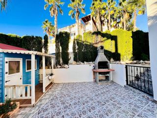 Chalet en venta en Campos de Golf - Villa Martin - Los Dolses en Orihuela