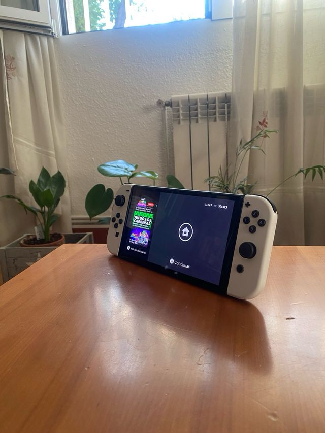 Nintendo Switch OLED
