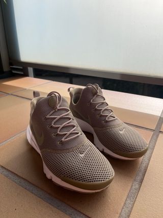 Zapatillas Nike Beige/Verde Talla 42