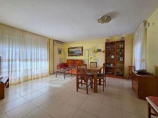 Piso en venta en Pla de Sant Pere-Les Salines en Cubelles