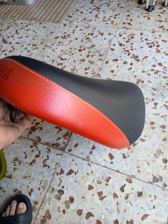 Asiento corto Yamaha Jog