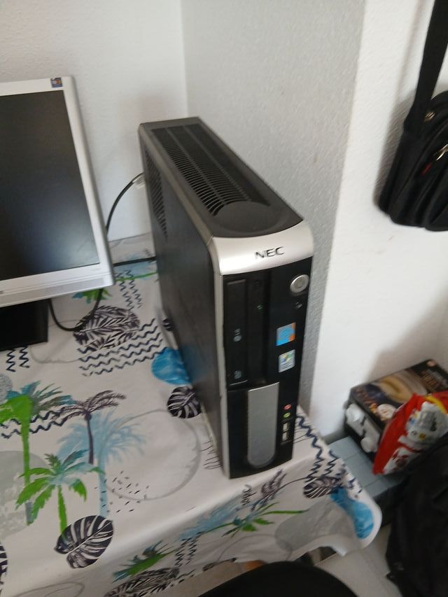 PC NEC Negro/Plateado