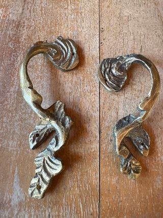 Coppia Maniglie Antiche Intagliate