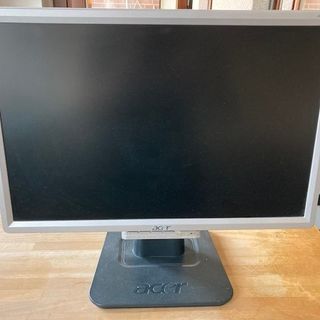 Monitor Acer 19 pollici + LG 17 pollici