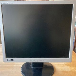 Monitor Acer 19 pollici + LG 17 pollici