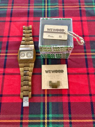 Orologio WeWood in legno marrone