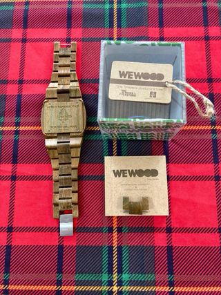 Orologio WeWood in legno marrone