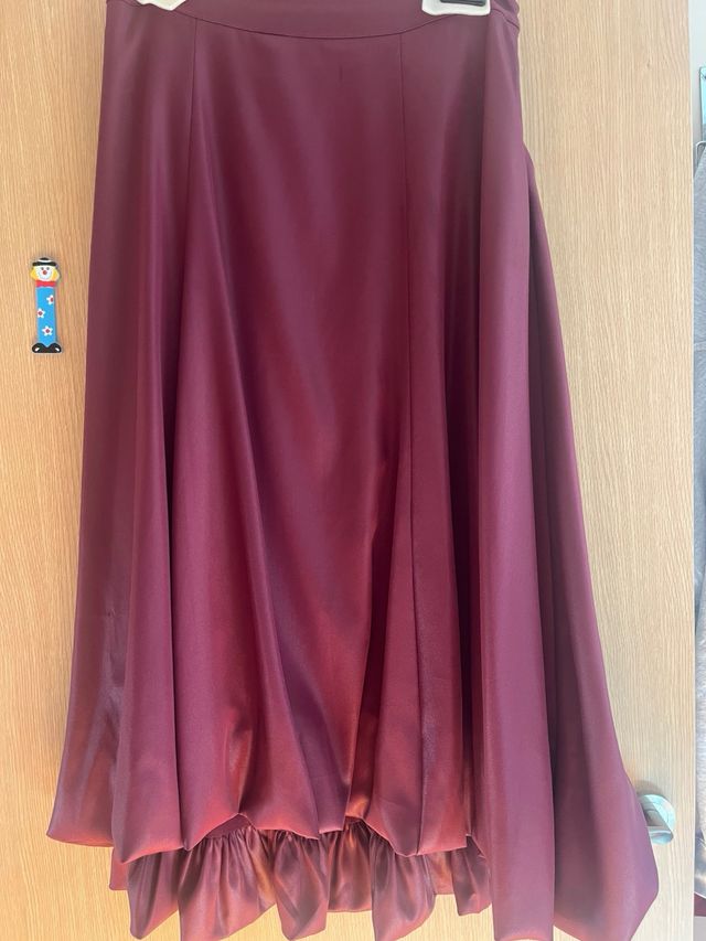 Vestido fiesta Adolfo Domínguez en color Burdeos