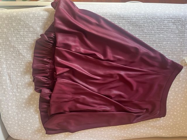 Vestido fiesta Adolfo Domínguez en color Burdeos