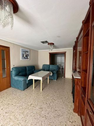 Casa adosada en venta en Azuaga