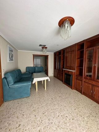 Casa adosada en venta en Azuaga
