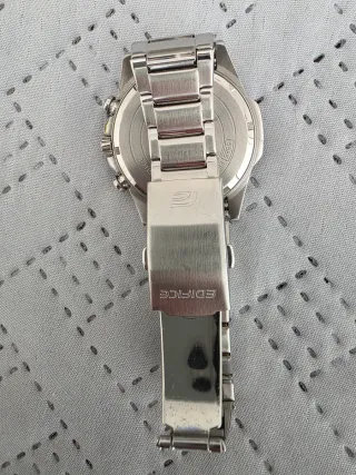 Reloj Casio Edifice Solar con cristal de zafiro