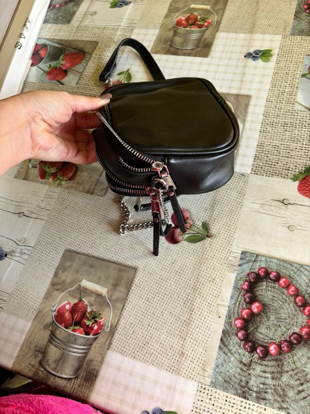 Bolso de hombro negro