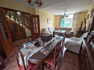 Casa adosada en venta en Andújar