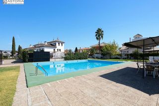 Chalet en venta en Ogíjares