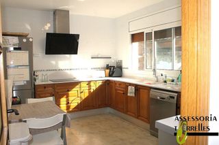 Chalet en venta en Torrelles de Llobregat