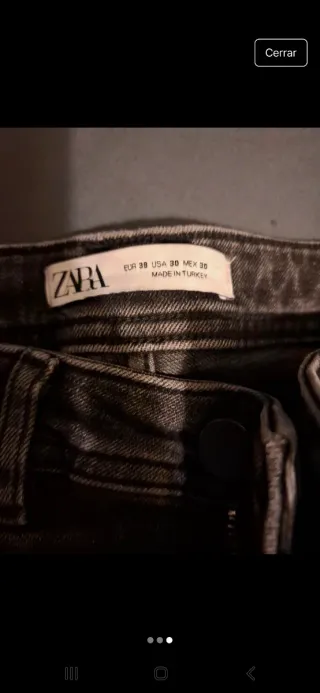 Pantalón Zara hombre negro con manchas