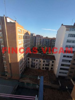 Piso en venta en Santo Domingo y San Martín  en Huesca