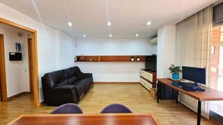 Piso en venta en Plaça Catalunya en Prat de Llobregat, El