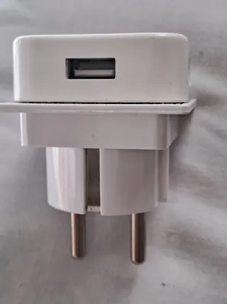 Adaptador Enchufe Viaje USB Blanco