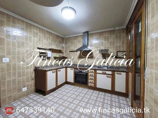 Piso en venta en Verín