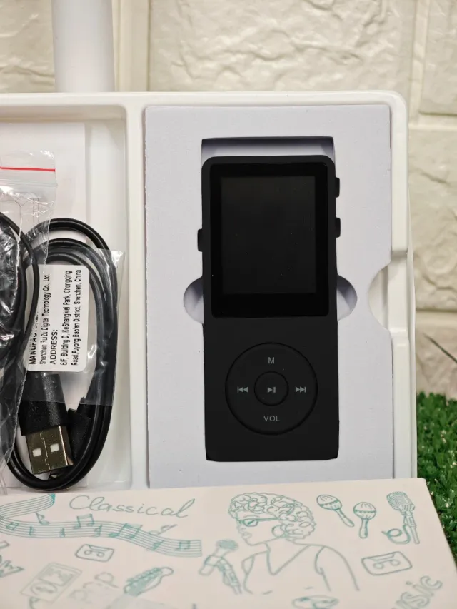 Reprodutor MP3 Clássico Preto 6Gb