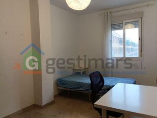 Piso en venta en Huerta de la Reina - Trassierra en Córdoba