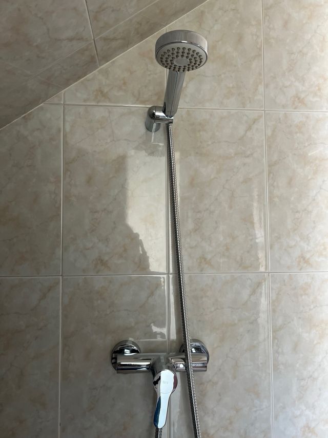 Conjunto grifería ducha Roca