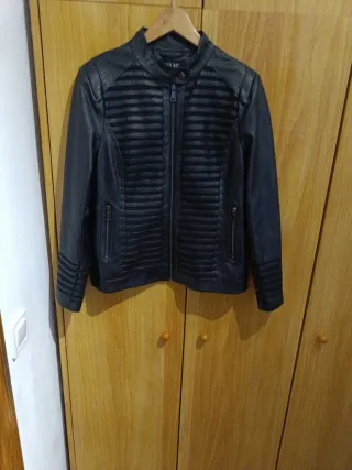 Cazadora Polipiel Negra