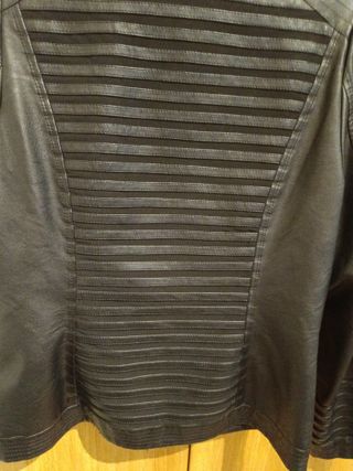 Cazadora Polipiel Negra