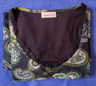 Camiseta de gasa "C&A".