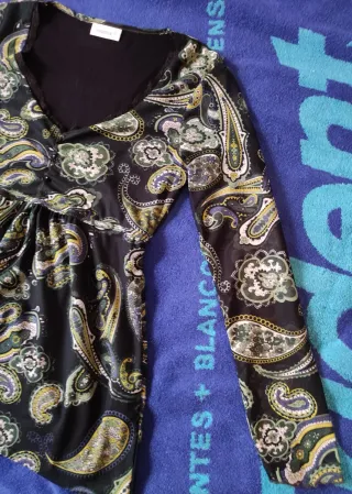 Camiseta de gasa "C&A".