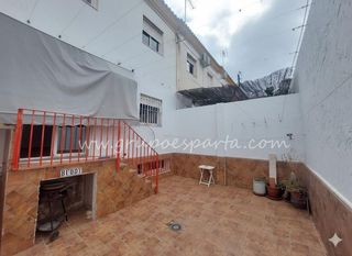 Casa adosada en venta en Gerena