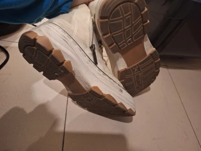 Zapatos plataforma estilo Converse beige