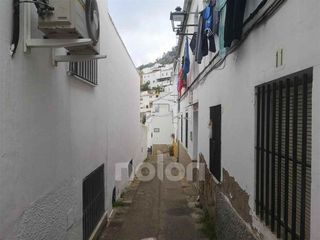 Piso en venta en Ubrique