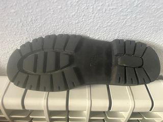 Botín ZARA impermeable. suela de goma